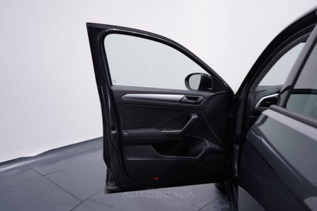 VOLKSWAGEN T-Roc 2.0 TDI SCR 150cv DSG Life rif. 24185967 - Foto 9