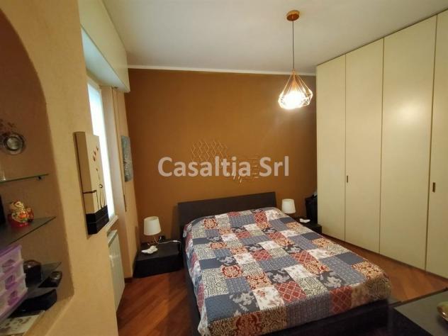Bilocale arredato con balcone e box – Via Giambellino | Disponibile da fine agosto - Foto 3