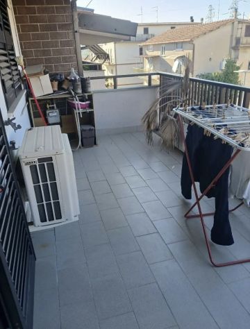 MONTEROTONDO GRAZIOSO BILOCALE ARREDATO CON BALCONE - Foto 5