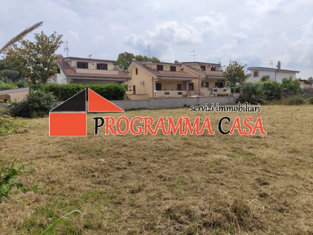 ARDEA NUOVA FLORIDA TERRENO EDIFICABILE 1000 MQ IND. 0,40