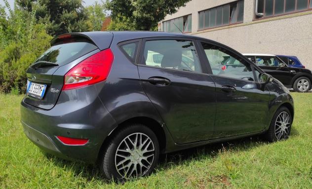 Ford Fiesta 1.4 TDCi 68CV 5 porte Titanium - Foto 8