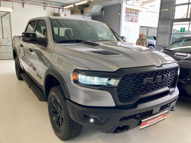 RAM 1500 REBEL PREMIUM 2025 3.0L Twin-Turbo 420 CV - Foto 2