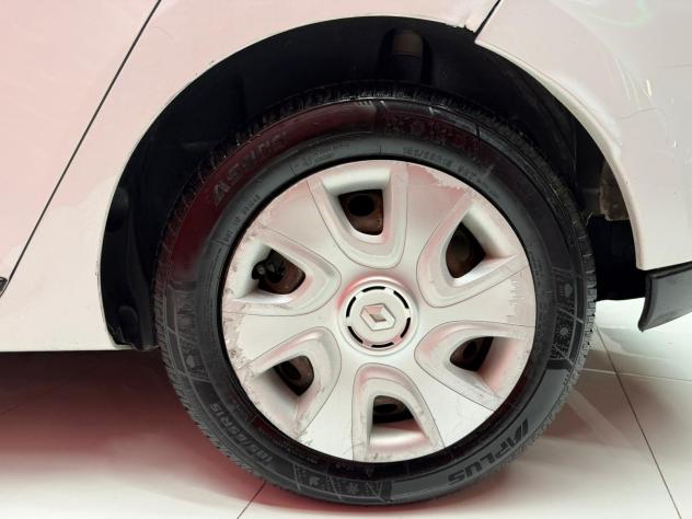 Renault Clio Sporter 1.2 75CV Live OK NEOPATENTATI - Foto 9