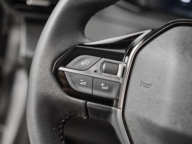 Peugeot 208 Allure PureTech 100 S/S - Foto 9