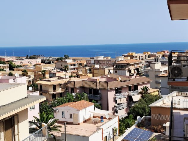 VIA DIODORO SICULO:QUADRIVANI+SERVIZI,LUMINOSO,VISTA MARE - Foto 8
