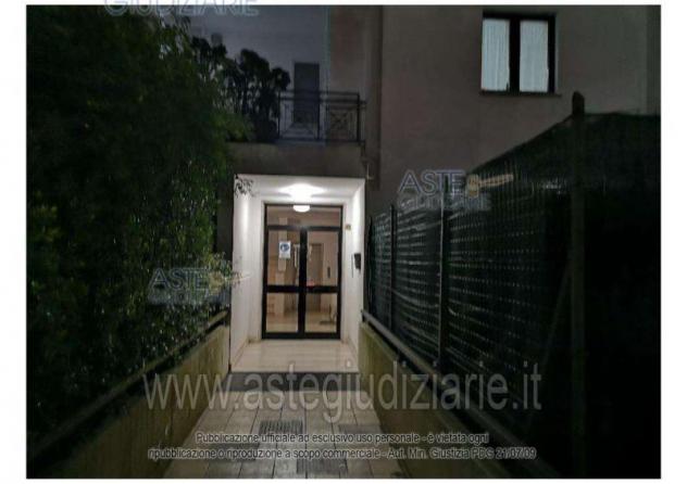 IMMOBILI-IMMOBILE RESIDENZIALE-Via Canale di Sicilia 2