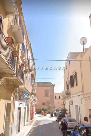 V2179 - In vendita a Marsala ufficio al centro storico