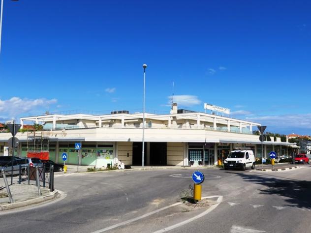 Negozio a San Clemente - Rif. SANCLE
