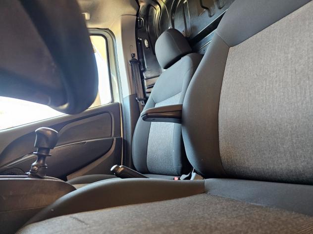 Fiat Doblo Dobl1.6 MJT 105CV S&S PC-TN Cargo Lounge - Foto 7