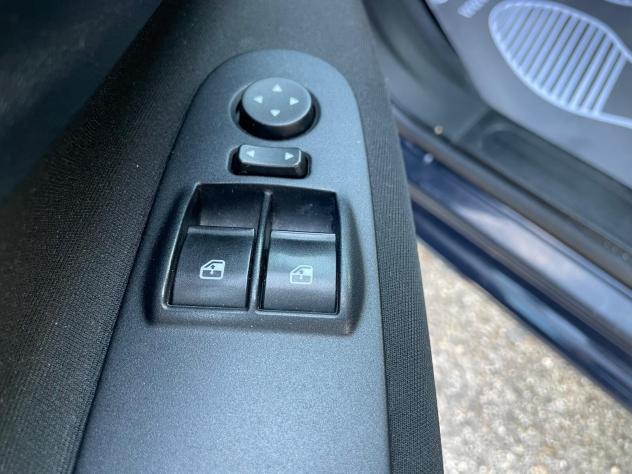 Fiat Punto 1.4 8V 5 porte Natural Power Street - Foto 8