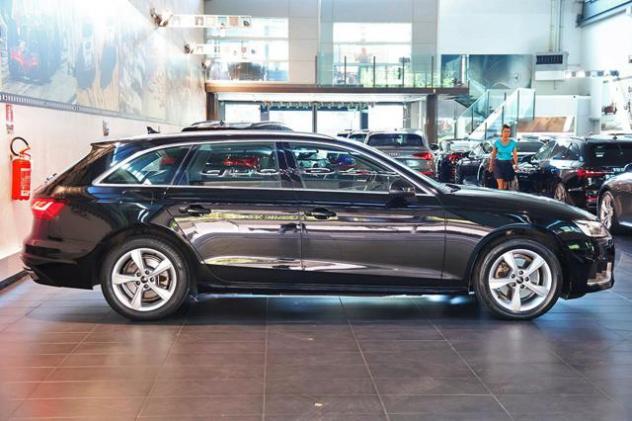 AUDI A4 30 TDI Avant S-Tronic Business Advanced rif. 23842422 - Foto 2