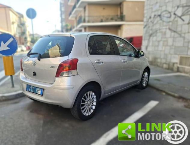 TOYOTA Yaris 1.3 5porte M-MT Sol CAMBIO AUTOMATICO rif. 24194025 - Foto 7