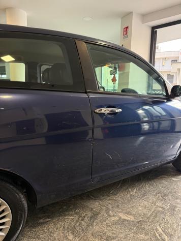 Lancia Ypsilon 1.2 16V Argento GPL - Foto 9
