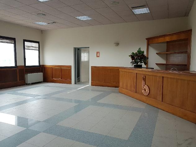 Locali commerciali, ristorazione, uffici su Cispadana collegati Ligabue shopping - Foto 4