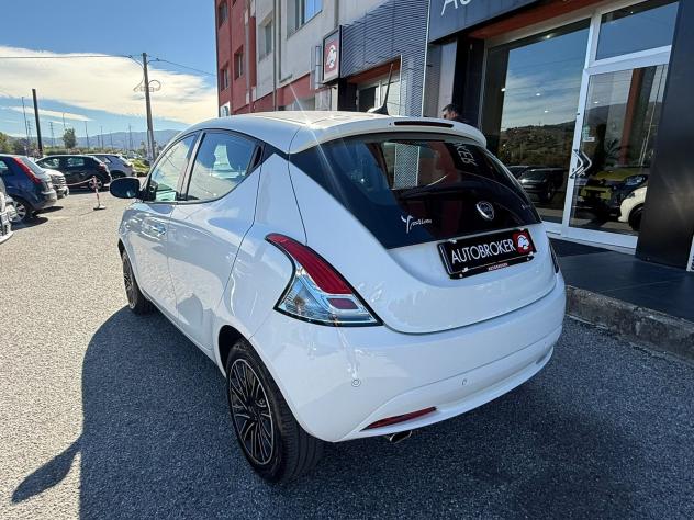 Lancia Ypsilon Ypsilon 1.0 firefly hybrid Gold s&s 70cv - Foto 4