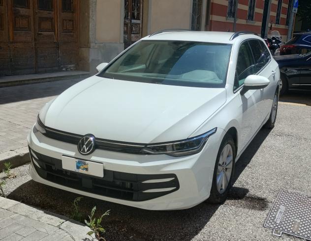 Volkswagen Golf 8.5 Variant 1.5 TSI 115 GARANZIA VW - Foto 2