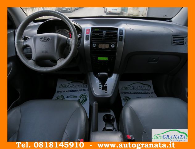 Hyundai Tucson 2.0 CRDI AUTOMATICA 4WD DYNAMIC - Foto 8