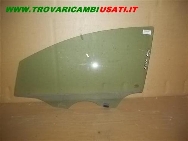 SCENDENTE PORTA ANT.S. VERDE SCURO SEAT ALTEA (5P) XL  Vetri e Retrovisori  Cristalli  Cristalli porte  Cristal SEAT - ALTEA - 01-04-2004 - 01-04-2009