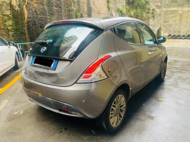LANCIA Ypsilon 1.2 69 CV 5 porte Platinum rif. 23445511 - Foto 3