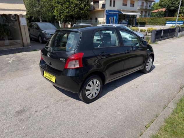 TOYOTA - Yaris - 1.3 5p. Navi #UNICOPROPRIETARIO - Foto 4