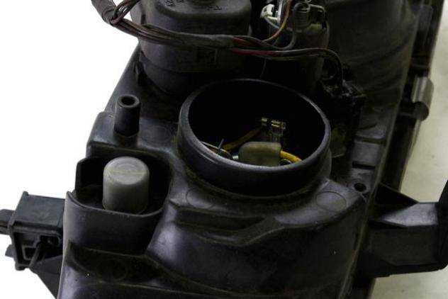 26060BN01A FARO FANALE ANTERIORE SINISTRO NISSAN ALMERA 2.2 D 5M 82KW (2000) RICAMBIO USATO LEGGERMENTE DANNEGGIATO - Foto 2