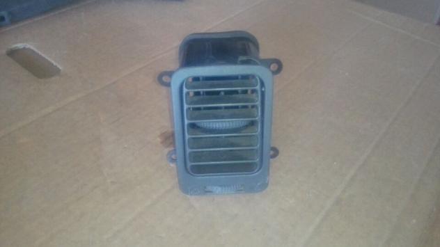 Bocchetta Aerazione DESTRA / DX Mitsubishi L200 3 serie 05