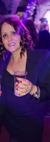 Donna matura, seria è discreta per eventi, serate, cene e viaggi - Foto 3 Tel:3293041223