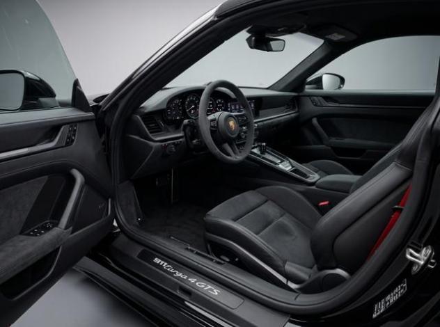 PORSCHE 992 911 Targa 4 GTS rif. 24055077 - Foto 3