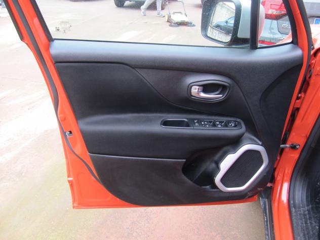Jeep Renegade 1.6 Mjt 120 CV Limited - Foto 9