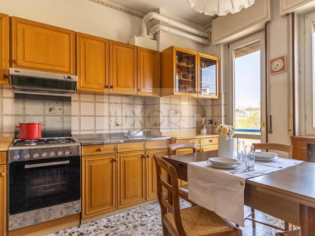 Appartamento 4 locali con balconi a Casatenovo - Foto 2