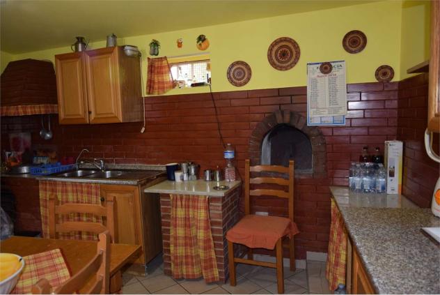V001842 - VILLA DA 140 MQ 40 MQ VERANDA 2300 MQ GIARDINO - Foto 11