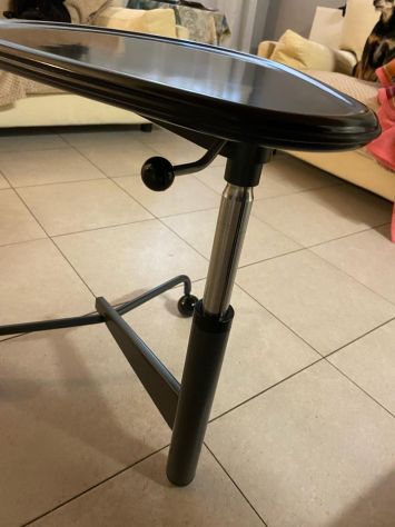 Tavolino Tavolini vintage Cassina "Kick" in acciaio di Toshiyuki Kita 1983 Ci - Foto 4