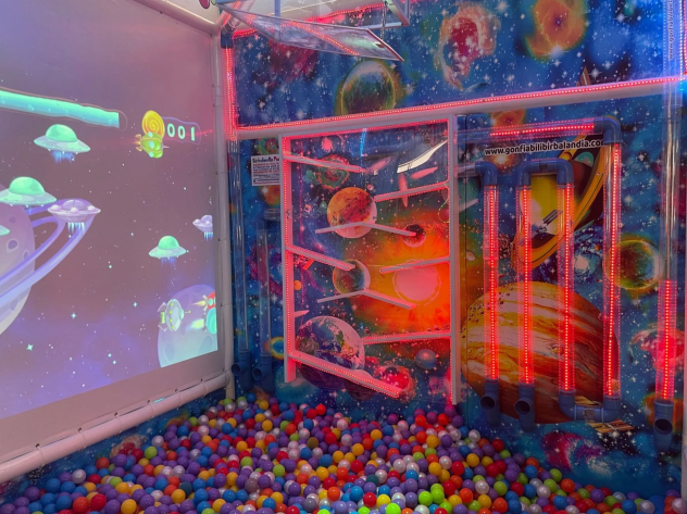 Gioco per bambini per ludoteche, parchi giochi e aree ludiche