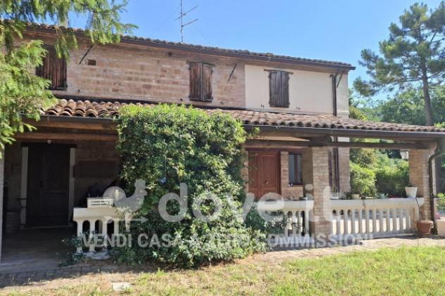 Casa indipendente di 400 m² con più di 5 locali e box auto in vendita a Pesaro - Foto 15