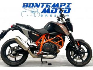 KTM 690 Duke null