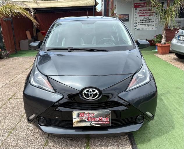 Toyota Aygo 1.0 VVT-i 69 CV 5 porte x-business - Foto 2