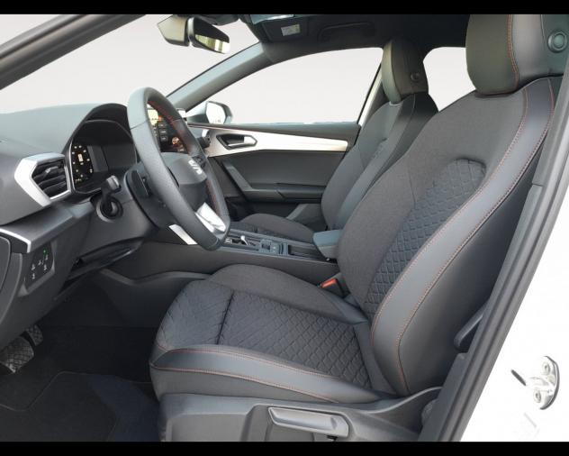 SEAT Leon 5P 1.5 HYBRID DSG FR 116CV MY 26 - Foto 9