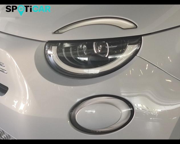 FIAT 500 IV 1.0 hybrid Icon - Foto 8