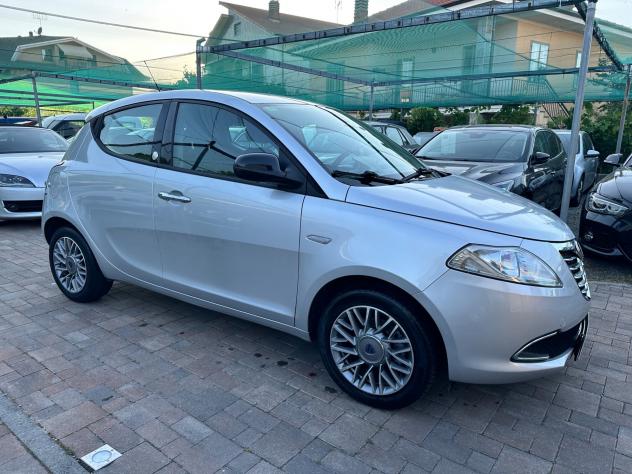 Lancia Ypsilon 1.2 69 CV 5 porte GPL Ecochic Gold - Foto 6
