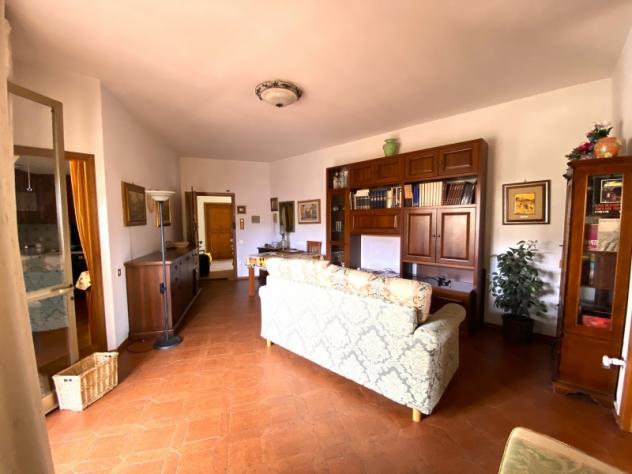 Ottimo trilocale con terrazzo. - Foto 4