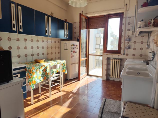 V.ANCONA: APP. di 127mq. con Cantina mansardata. Posto auto bici e moto - Foto 5