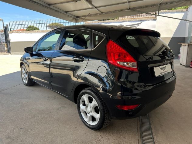 Ford Fiesta Titanium 1.4 97 CV GPL della Casa - Foto 4
