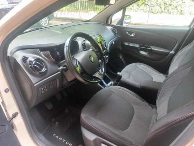 Renault Captur 1.5 dCi 8V 90 CV Start&Stop Live - Foto 9