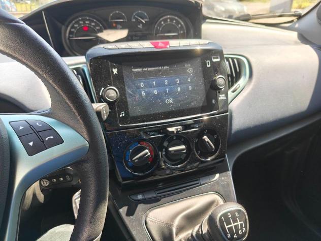 Lancia Ypsilon 1.0 FireFly 5 porte S&S Hybrid Gold - Foto 9