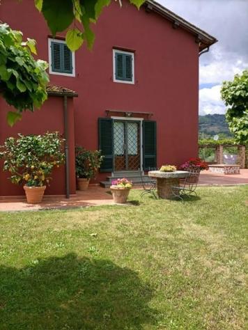 Colonica in vendita a Colle di Buggiano - Buggiano 450 mq Rif: 1127612