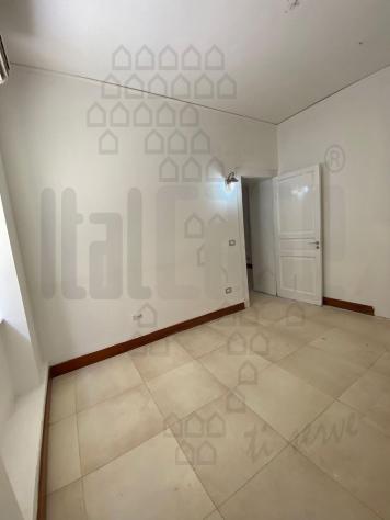 APPARTAMENTO di 7 vani e di 180 mq (MESSINA) rif. 2VS16179 - Foto 4