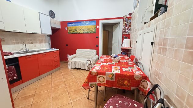 APPARTAMENTO NEL CENTRO STORICO DI SALERNO, A DUE PASSI DAL DUOMO - Foto 9