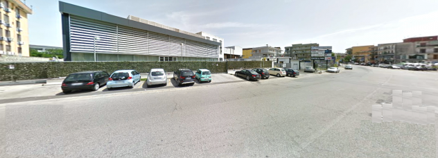 Locale all inclusive, arredi, fibra, posti auto - Foto 8