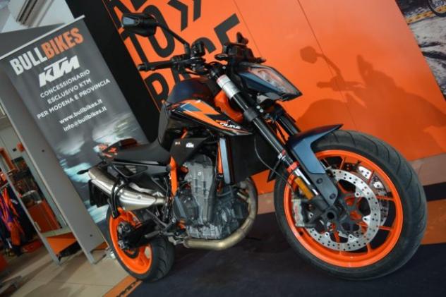 KTM 890 Duke R rif. 23815879 - Foto 2