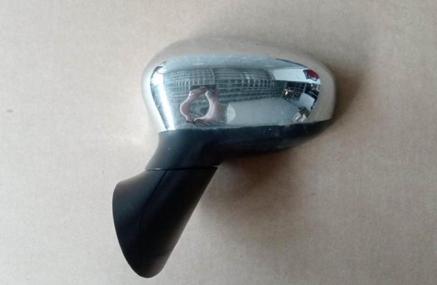 RETROVISORE EST.SX con cristallo (versione con regolazione elettrica) CROMATO
5 PIN 999-U1294263 Vetri e Retrovisori  Cristalli  Retrovisori  Retrovis